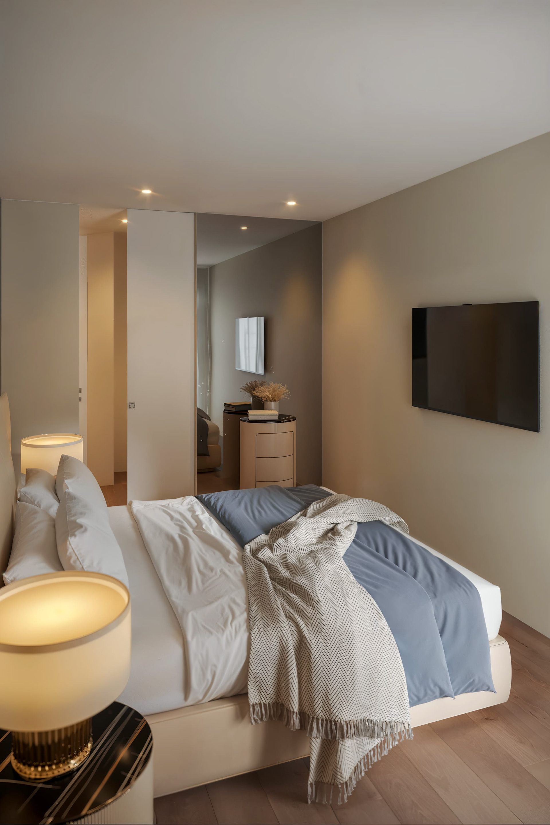 Penthouse in Lugano - Bedroom and Entrance hall — view 4