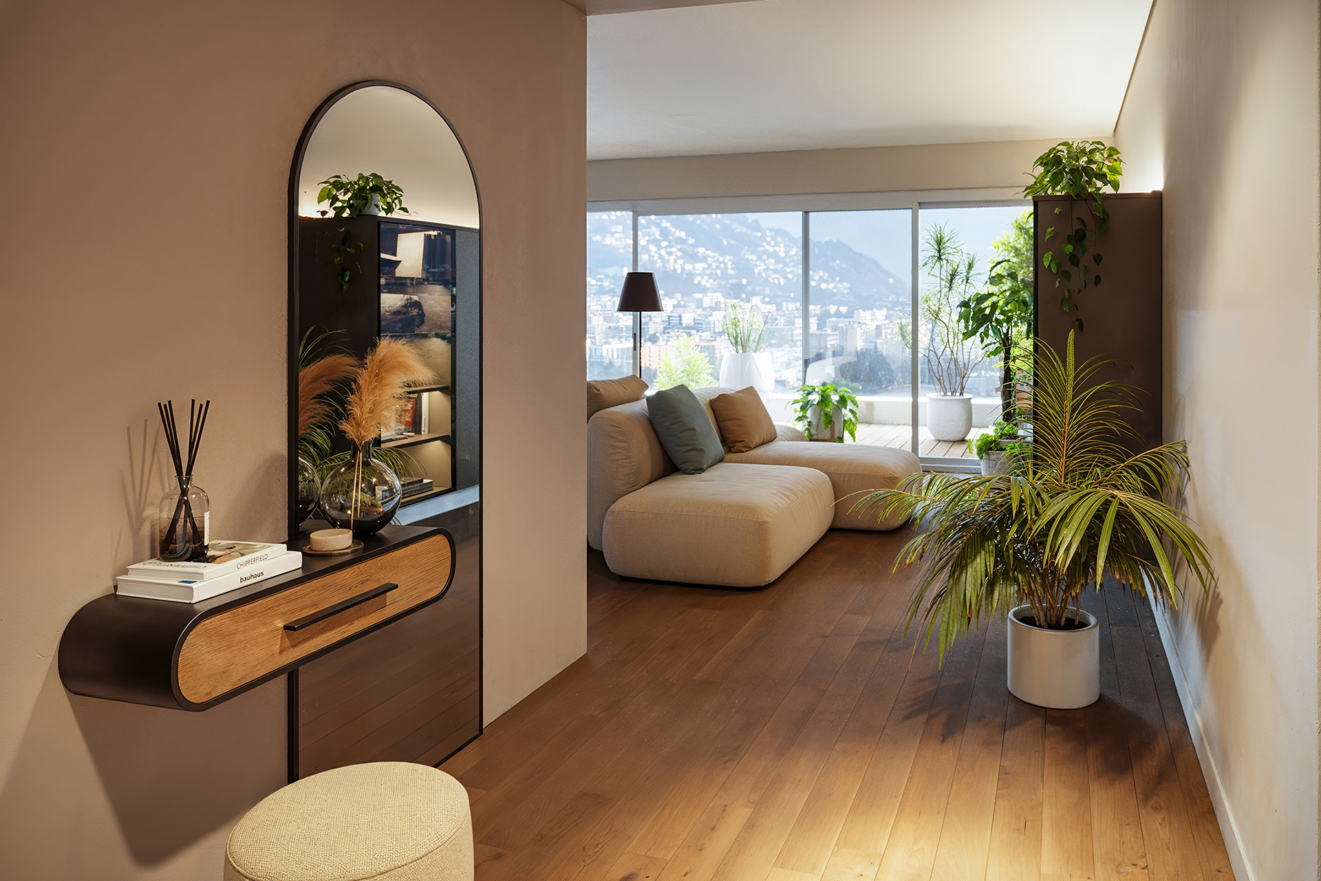 Lugano Family Apartment — view 10