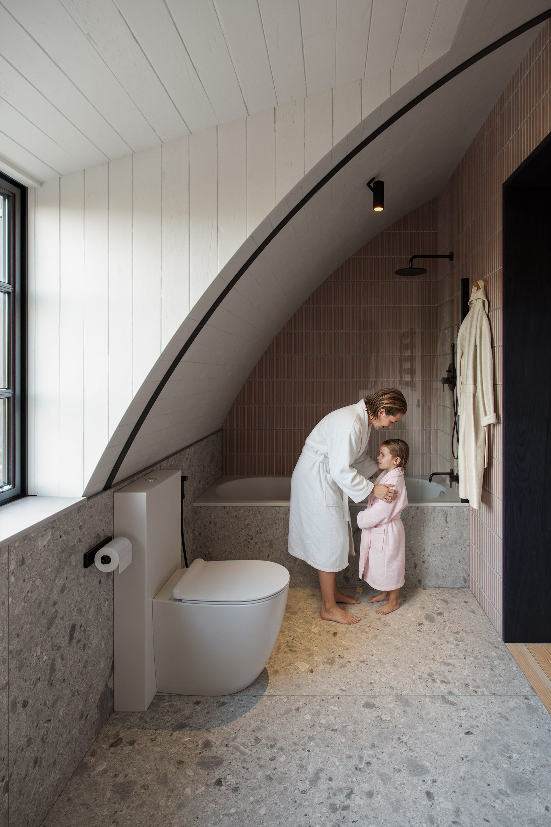 Nissen hut conversion - Bedroom and En-suite — view 12