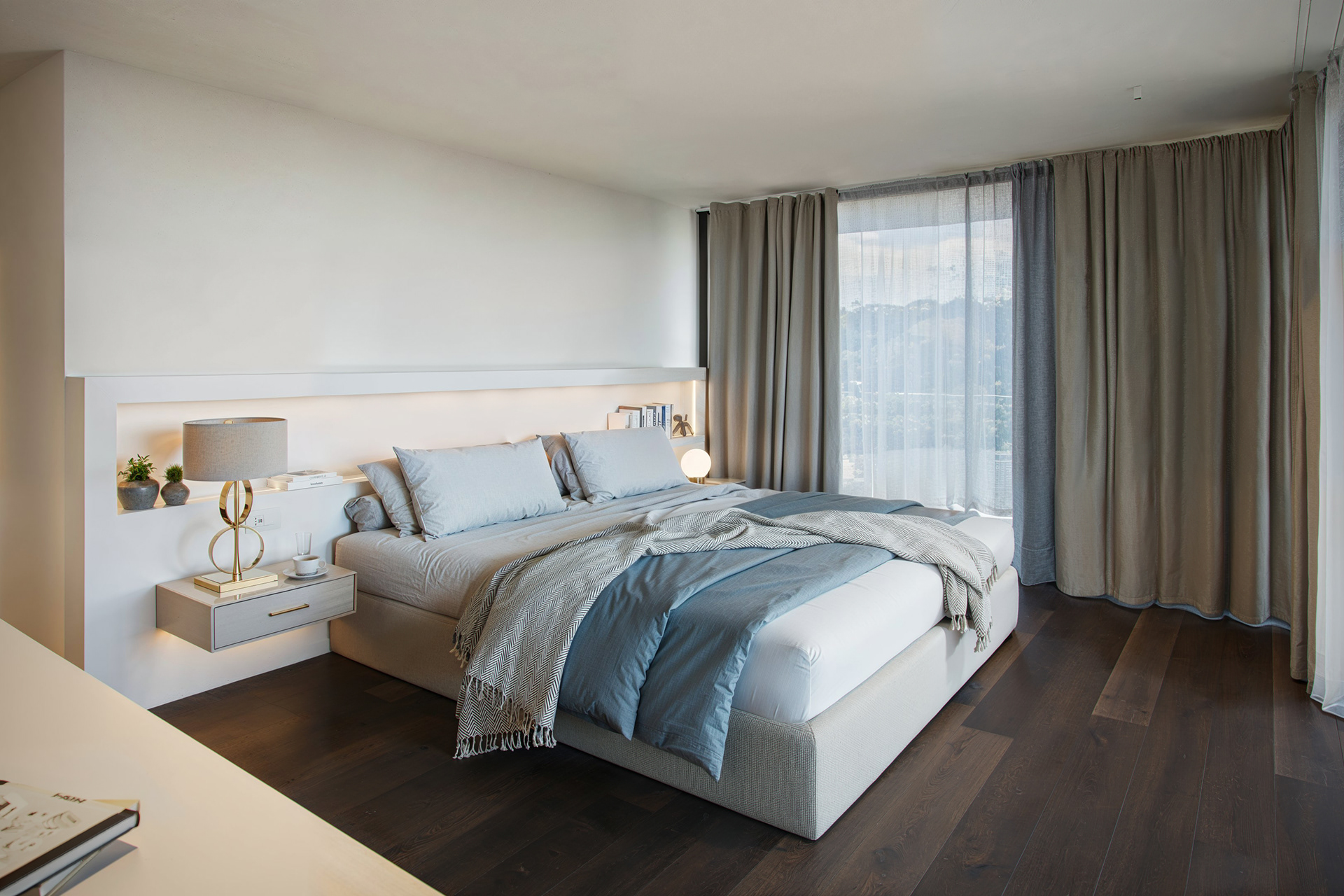 Penthouse on Lake Maggiore — view 8