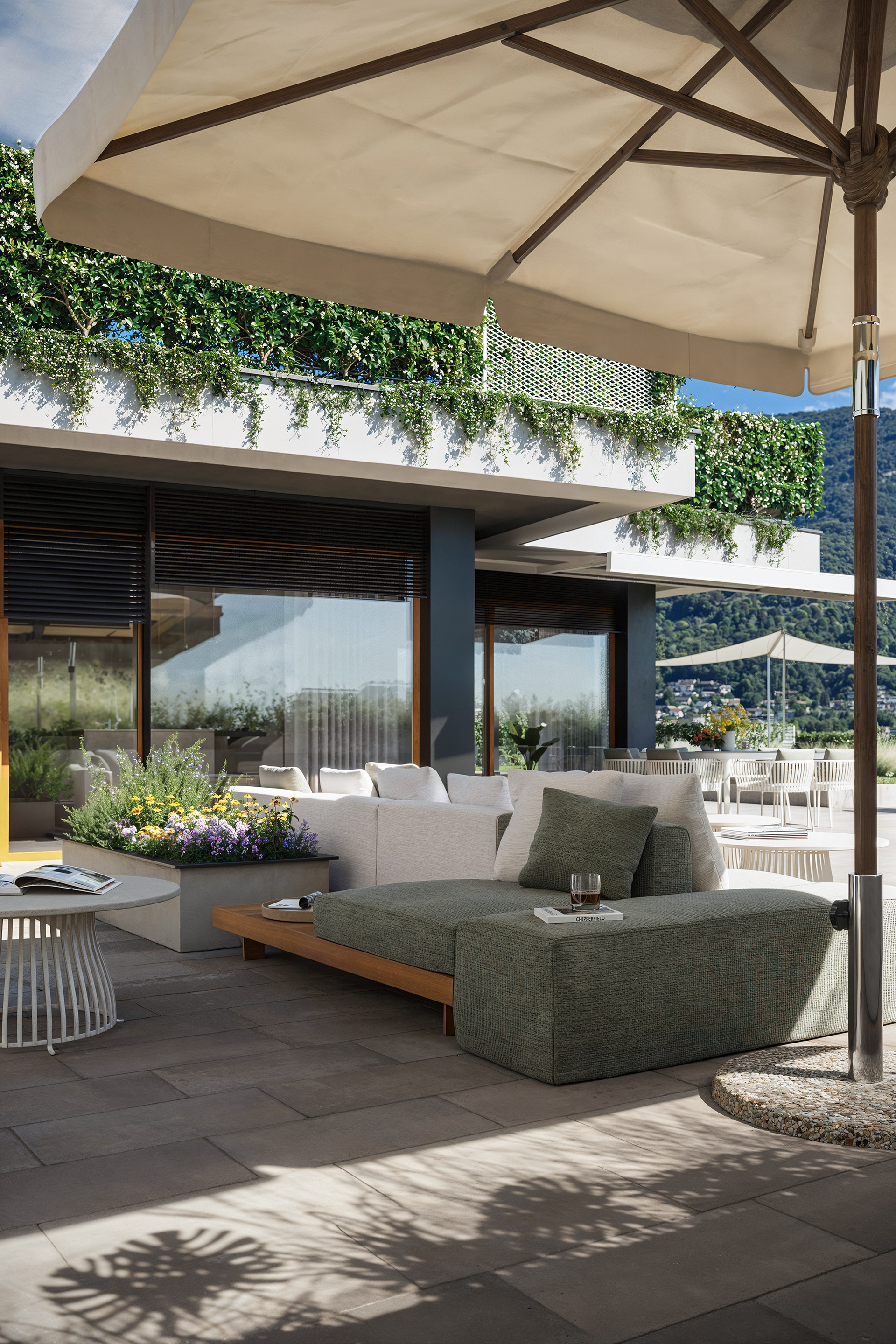 Penthouse in Lugano - Exteriors — view 1